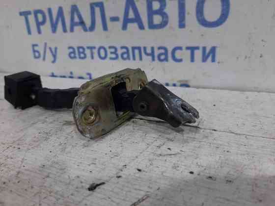 Ограничитель двери передний правый Mitsubishi Lancer 2003-2009 MR526777 (Арт. 25581) Киев