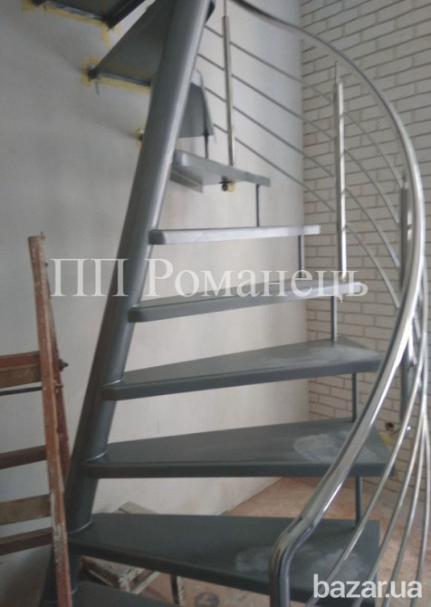 виготовлення гвинтових сходів з нахиленою віссю у Львові Львов - изображение 4