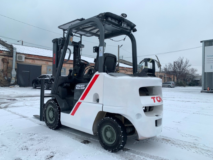 Газ-бензиновий навантажувач TCM (Nissan), напрацювання 5045 мотогодин. Модель: FHGE25T5 Львів - зображення 3