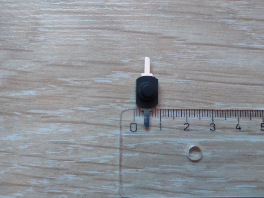 Кнопка с фиксацией чёрная Киев - изображение 2