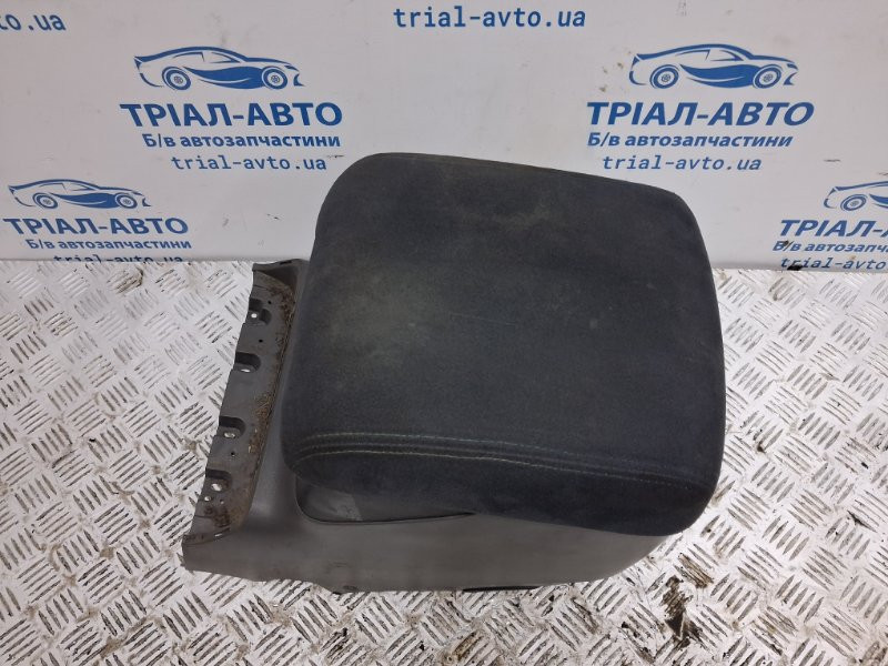 Подлокотник Mitsubishi Pajero Wagon 1999-2006 MR550489 (Арт. 71091) Київ - зображення 2