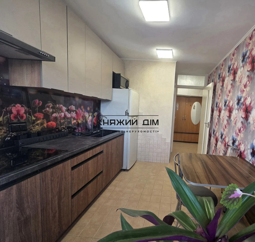 Оренда! Трьох кімнатна квартира, є генератор, м Кловська, Печерськ № 11204984 Киев - изображение 1