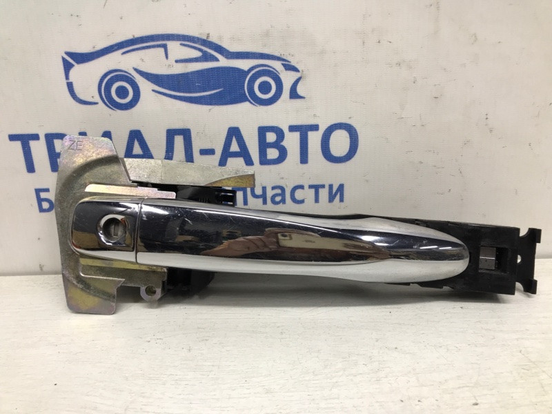 Ручка двери внешняя передняя правая Nissan X-Trail T32 1.6 DIESEL R9M 2014 (б/у) Киев - изображение 1