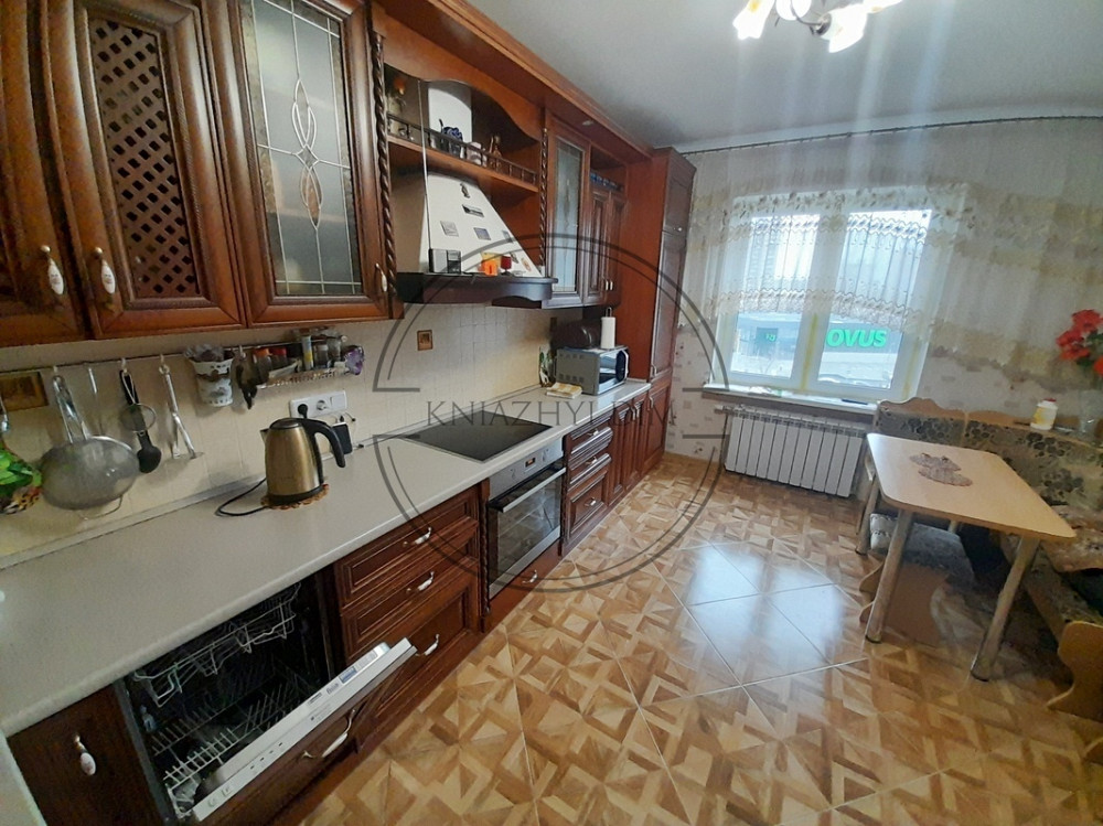 Продаж 3-кімнатна роздільна квартира на Позняках, метро Осокорки, Позняки. № 21141745 Киев - изображение 2