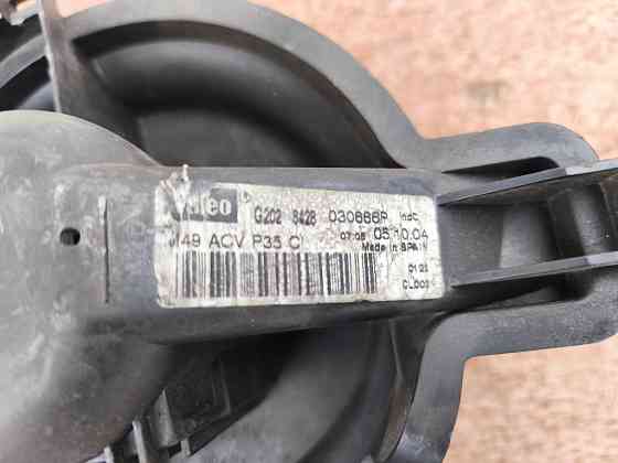 Моторчик (вентилятор) печи Peugeot Partner 2003-2007 (030668Q) Ковель