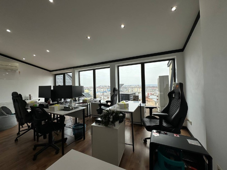 Не пропустіть, унікальне офісне приміщення в самому серці міста. Верхній поверх, тераси, ліфт Ивано-Франковск - изображение 2