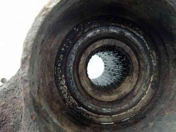 Кулак поворотный левый со ступицей Hyundai I30 2007-2012 517152H100 (Арт. 61772) Киев