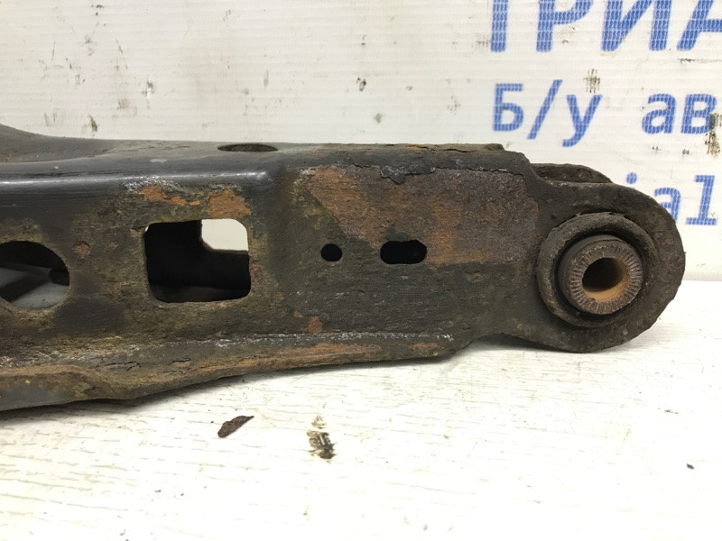 Рычаг задней подвески нижний поперечный (под пружину) Toyota Avensis T27 2.0 DIESEL 2009 (б/у) Киев - изображение 2