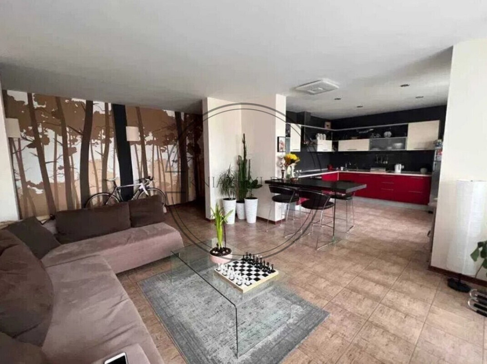 Продаж 3-кімнатної квартири студіо з паркомісцем в підземному паркінгу, метро Осокорки 3 хв.пішки. № Київ - зображення 1