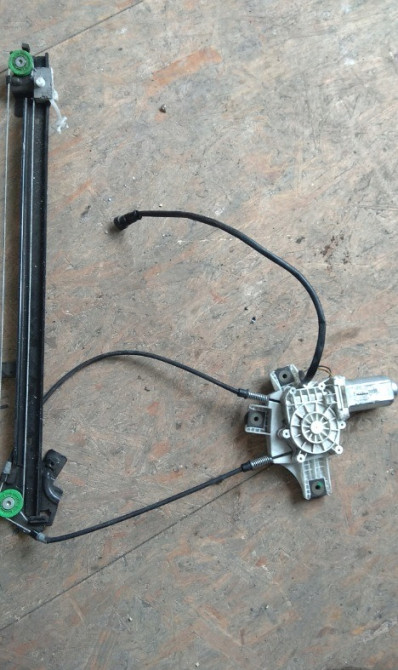 99487780 Стеклоподьемник электро правый Iveco Stralis 504040988, 5801324907 Львов - изображение 1