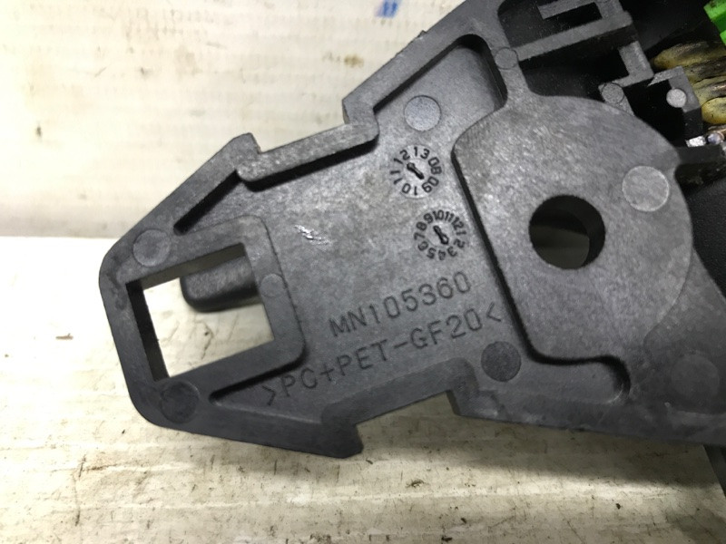 Ручка двери внутренняя правая Mitsubishi Outlander XL 2.2 DIESEL 4N14 2007 (б/у) Київ - зображення 3