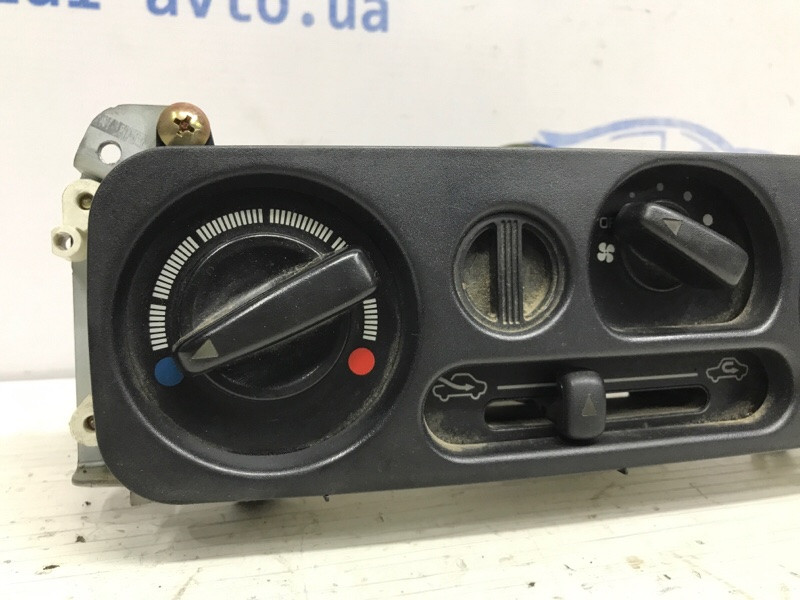 Блок управления кондиционером Mitsubishi Pajero Sport K9 2.5 DIESEL 4D56 1996 (б/у) Киев - изображение 2