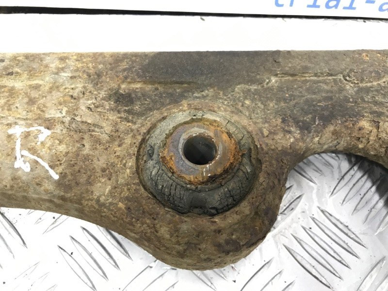 Рычаг задней подвески продольный правый Mitsubishi Pajero Sport K9 2.5 DIESEL 4D56 1996 (б/у) Киев - изображение 5