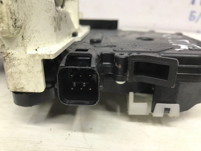 Замок двери передний правый Mitsubishi Outlander XL 2.2 DIESEL 4N14 2007 (б/у) Київ - зображення 4