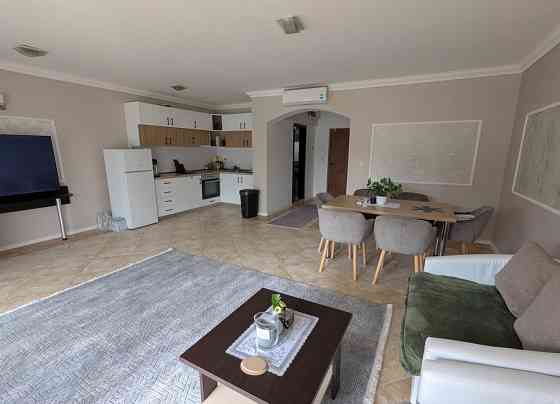 Большой дом в закрытом комплексе, в 200 м от моря, в г. Бяла Одеса