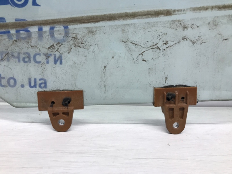 Стекло двери переднее левое Nissan Juke F15 1.6 TURBO MR16DDT 2010 (б/у) Киев - изображение 2