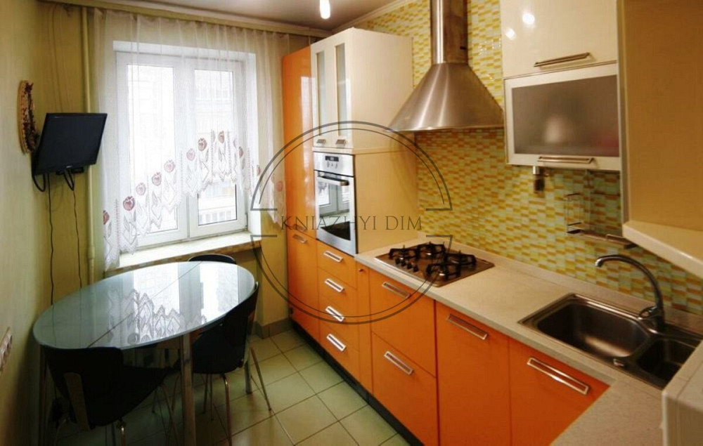 Продаж 3-х к. квартири в центрі Києва м. Університет. № 21145717 Київ - зображення 1