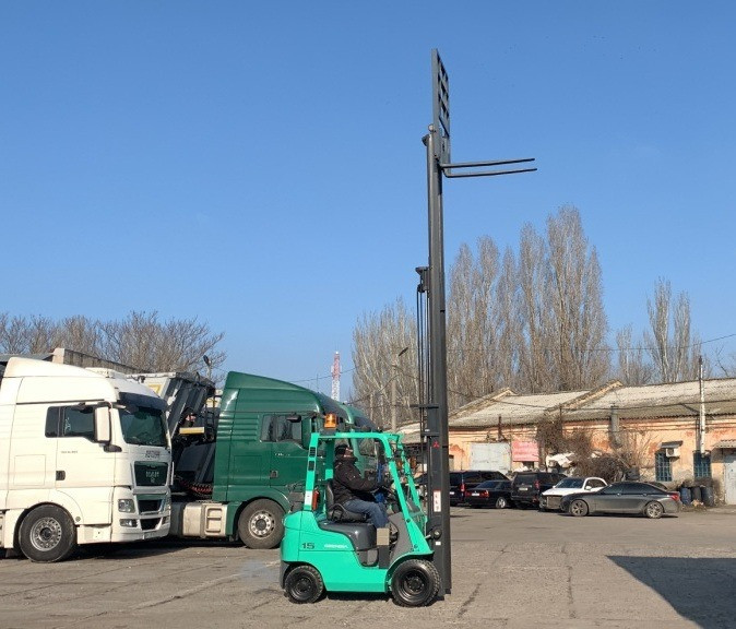 Автонавантажувач вилковий Mitsubishi, на спарці пневмо, з щоглою триплекс 5.5 метрів. Ивано-Франковск - изображение 12