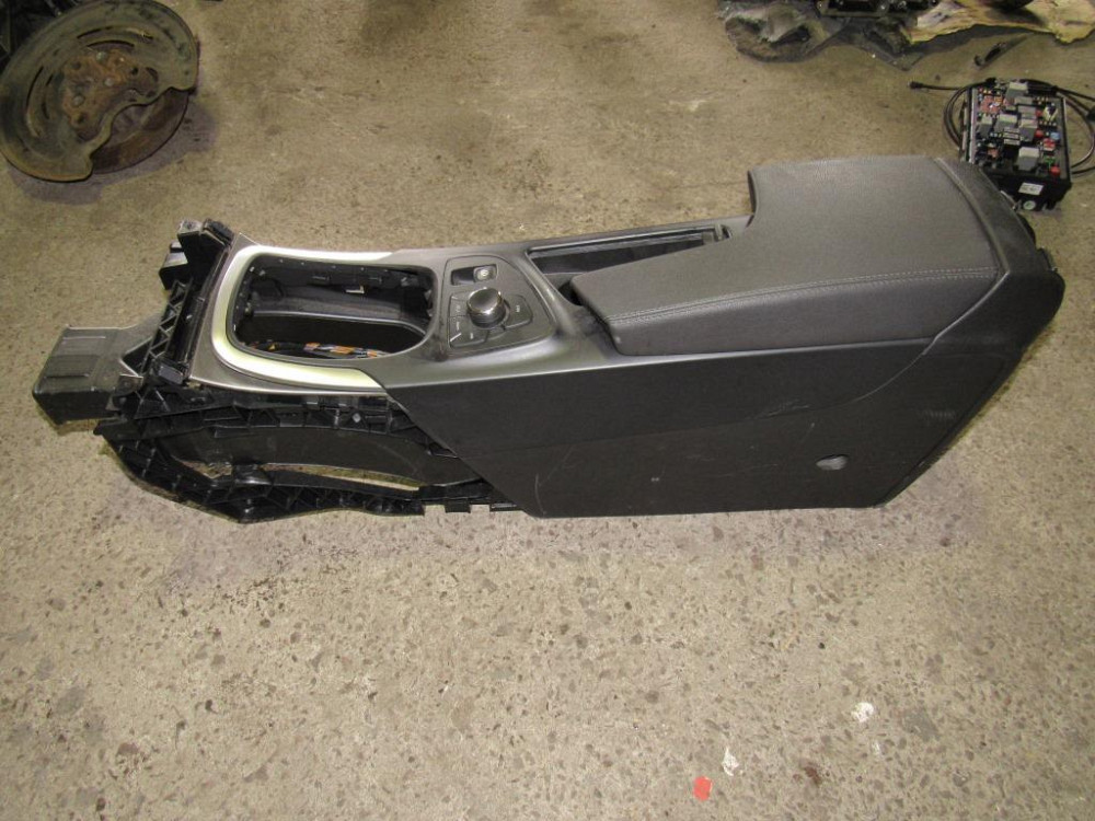 Подлокотник Opel Insignia Sports Tourer 2009-2013 Ковель - изображение 2