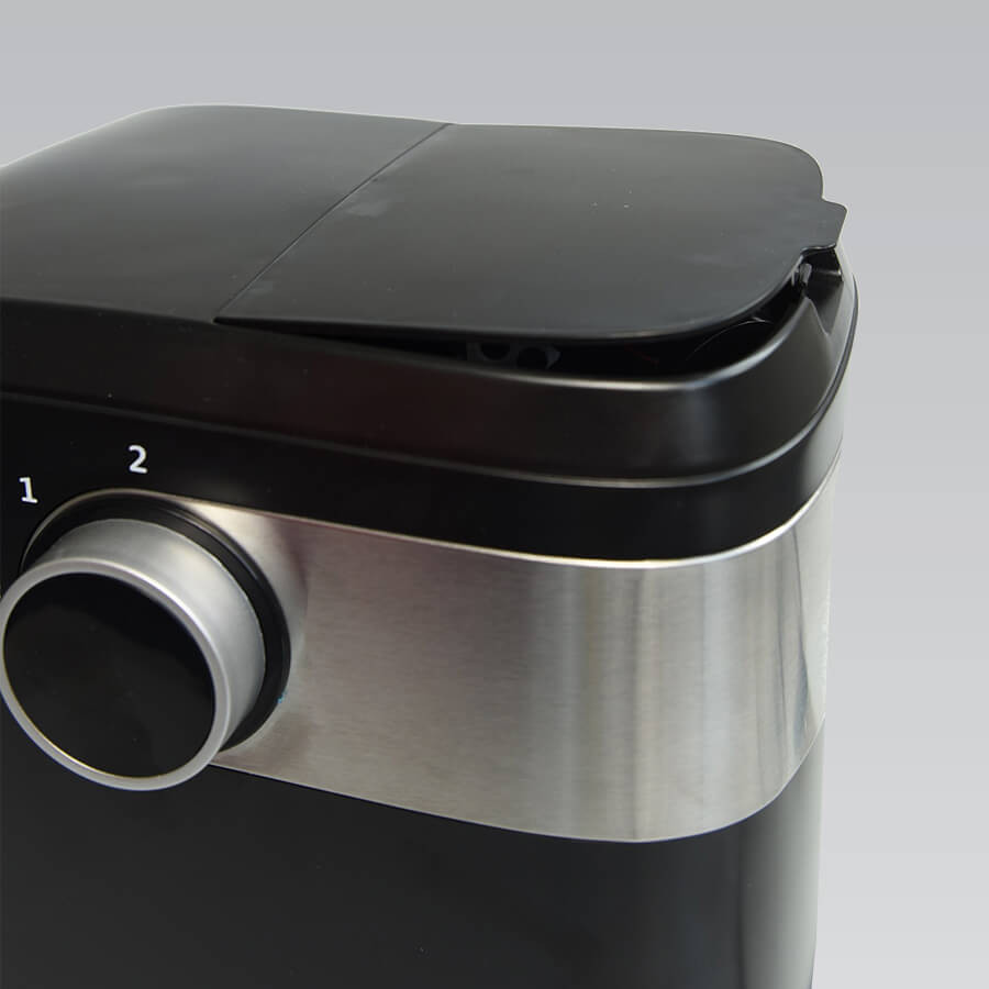 Мясорубка электрическая Maestro MR-854 1500 Вт черная Київ - зображення 6