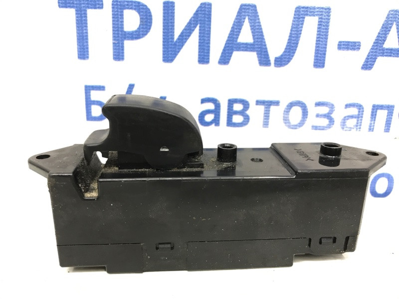 Кнопка стеклоподъемника Mitsubishi Outlander CU 2.4 БЕНЗИН 4G69 2003 (б/у) Київ - зображення 1