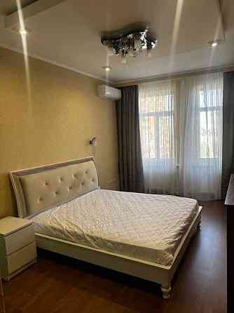 долгосрочная аренда 3-к квартира Киев, Печерский, 1200 $/мес. Київ