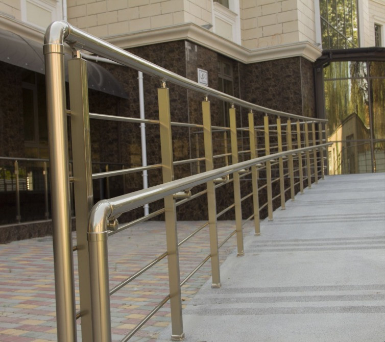 Стеклянные ограждения для лестниц Одесса - изображение 9