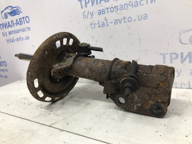 Амортизатор передний правый Renault Megane 3 1.5 DIESEL K9K 2008 (б/у) Киев - изображение 3