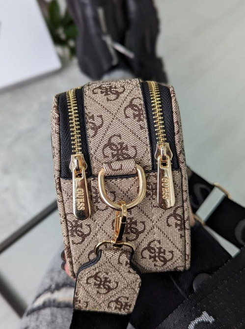 Бозовая сумка женская кросс боди Guess черная модная маленькая AN102 Одесса - изображение 7