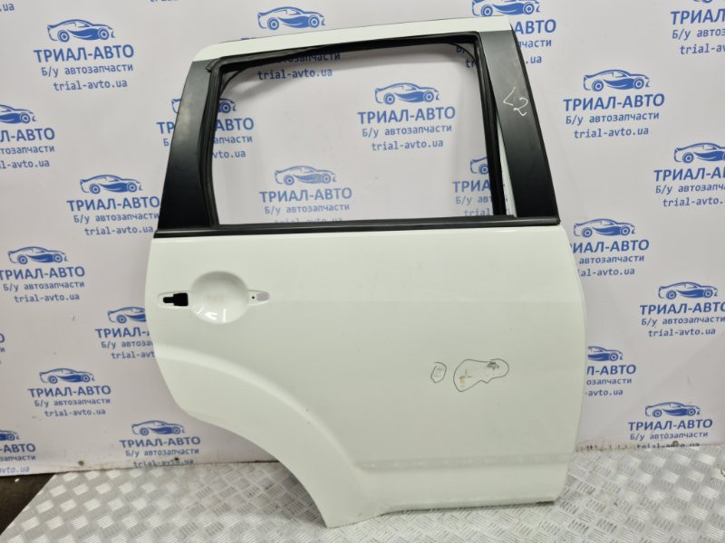 Дверь задняя правая Mitsubishi Outlander XL 2.2 DIESEL 4N14 2007 (б/у) Киев - изображение 1