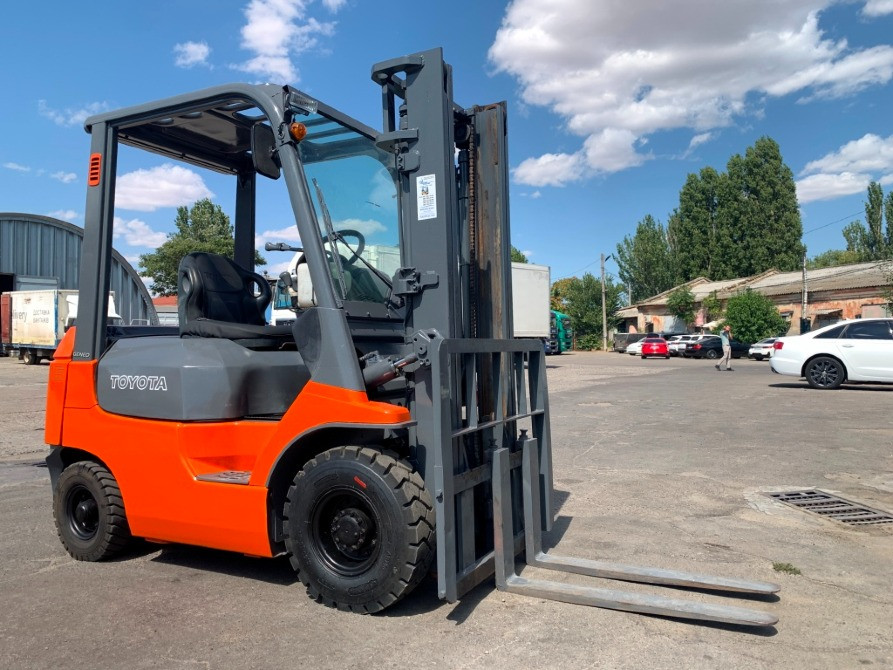 Вилковий автонавантажувач Toyota на 1.5 тонни. Модель: 7FGL15. Одесса - изображение 5