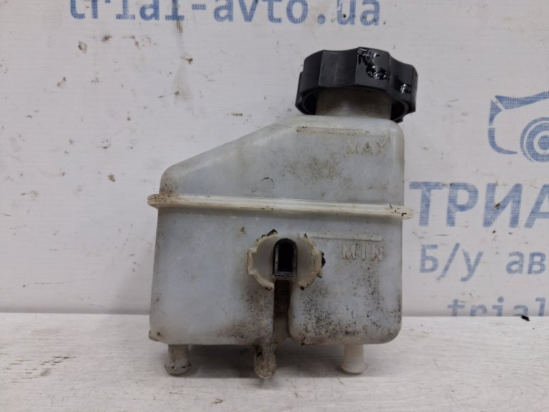 Бачок главного тормозного цилиндра Hyundai I30 FD 1.6 DIESEL D4FB 2007 (б/у) Киев - изображение 1