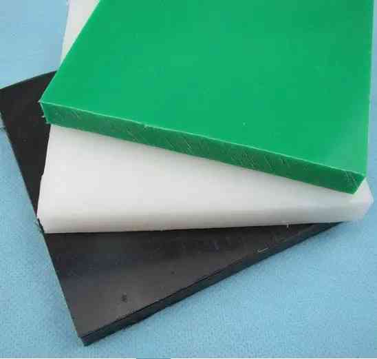 РЕ 300 Поліетилен лист 35х1000х3000 чорн. Киев