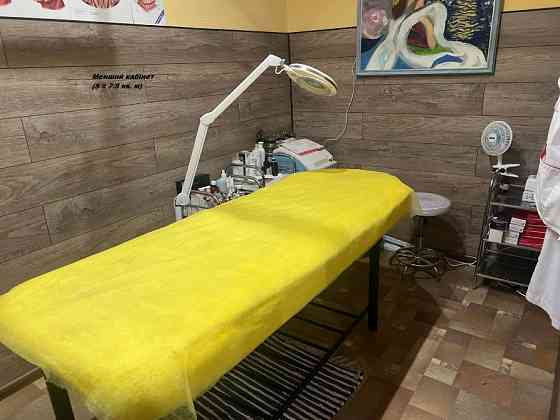 Масажні стаціонарні столи б/у Киев