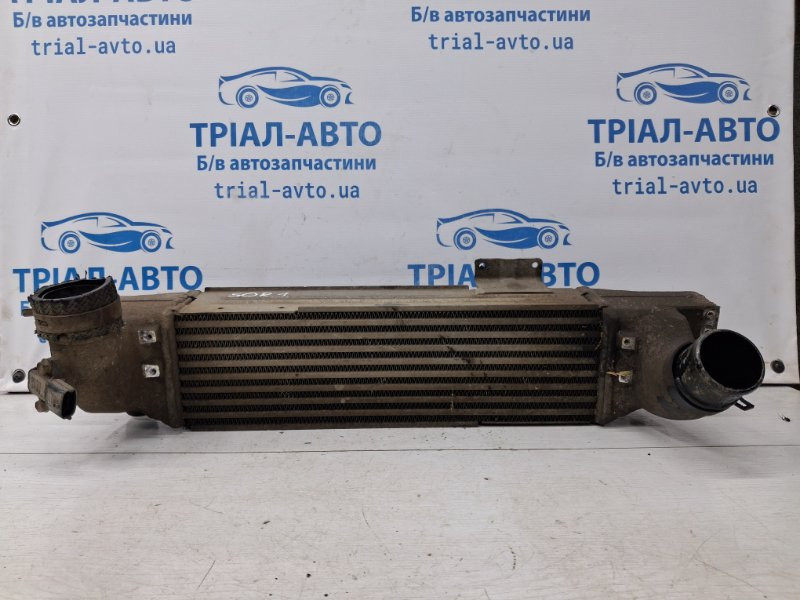 Радиатор интеркуллера Kia Sorento BL 2.5 DIESEL D4CB 2002 (б/у) Киев - изображение 1