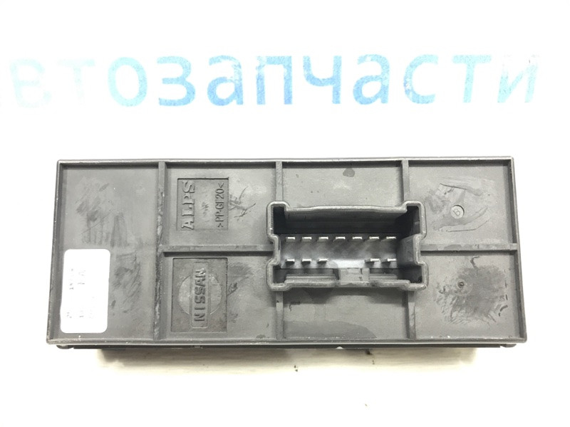 Кнопка стеклоподъемника Nissan Juke F15 1.6 TURBO MR16DDT 2010 перед. (б/у) Київ - зображення 3