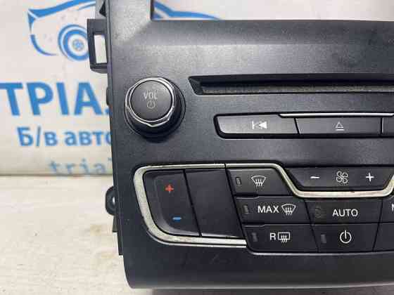Панель управления радио и климатом Ford Fusion USA 2 1.5 БЕНЗИН ENUN0 2013 (б/у) Киев
