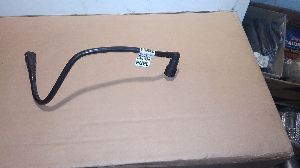 Трубка топливная (обратка) задняя Lanos Днепр - изображение 1