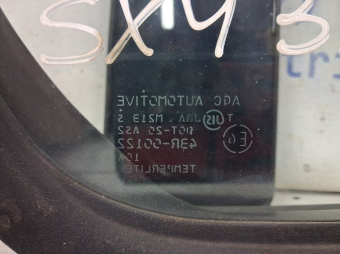 Стекло двери задней правой (форточка) Suzuki SX4 1 2.0 БЕНЗИН J20A 2006 (б/у) Київ - зображення 3