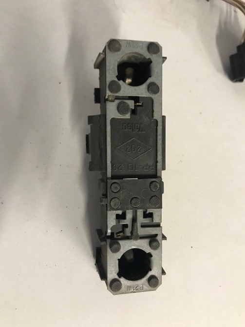 Бу плата контактная заднего внутреннего фонаря Renault Laguna 1, лифтбек. Кропивницький - зображення 1