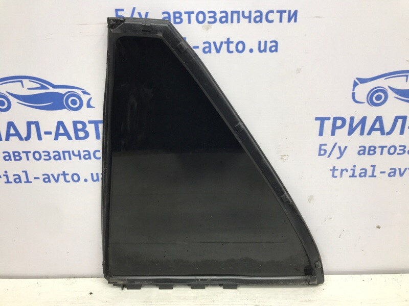 Стекло двери задней правой (форточка) Toyota Avensis T25 1.8 БЕНЗИН 1ZZFE 2002 (б/у) Киев - изображение 2