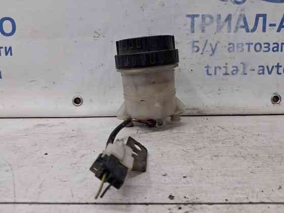 Бачок главного тормозного цилиндра Mitsubishi Pajero Sport K9 3.0 БЕНЗИН 6G72 1996 (б/у) Киев