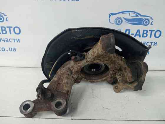 Кулак поворотный правый со ступицей Toyota RAV 4 A40 2.2 DIESEL 2ADFTV 2012 (б/у) Киев