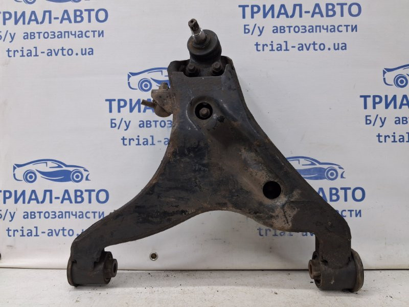 Рычаг передний нижний правый Mitsubishi Pajero Wagon 3 3.2 ДИЗЕЛЬ 4M41 1999 (б/у) Киев - изображение 1