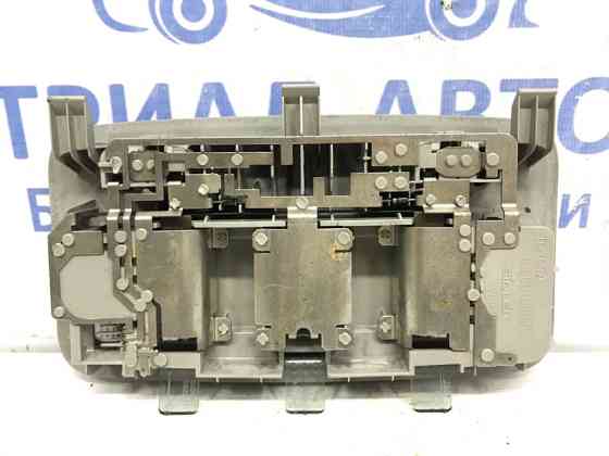 Плафон задний Toyota Avensis 2002-2010 8125005020 (Арт. 42360) Київ