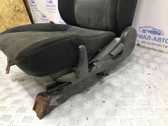 Сиденье переднее левое Mitsubishi Pajero Sport K9 2.5 DIESEL 4D56 1996 (б/у) Киев