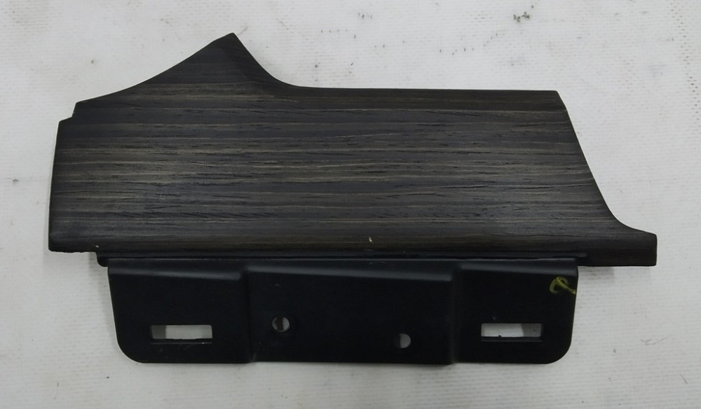 2Декоративная накладка центр. панели водительская левая OBECHE OPEN PORE HORIZONTAL (с повреждением) Киев - изображение 1