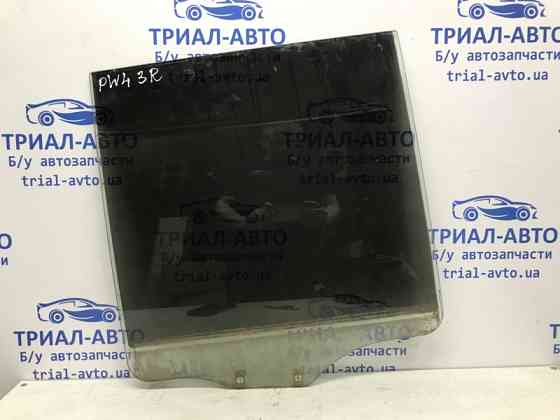 Стекло двери заднее правое Mitsubishi Pajero Wagon 4 3.2 ДИЗЕЛЬ 4M41 2006 (б/у) Київ