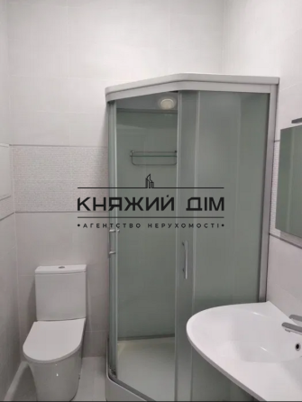 Пропонується в оренду стильна 1-кімнатна студія в Печерському районі Києва.№ 11200521 Київ