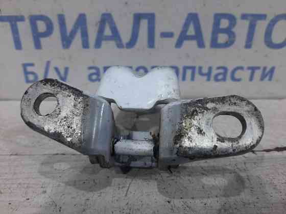 Петля двери задней левой нижняя Kia Ceed ED 1.4 БЕНЗИН G4FA 2006 (б/у) Київ